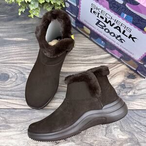 NIB Skechers On the Go Midtown 9.5 So Plush Air Cooled Gogo Mat Boots Chocolate
